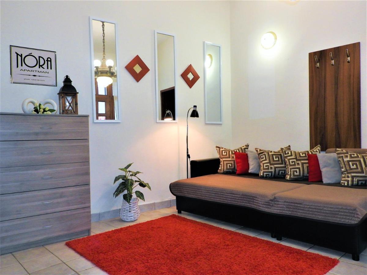 Nóra Stúdió Apartman - Eger Apartamento Exterior foto